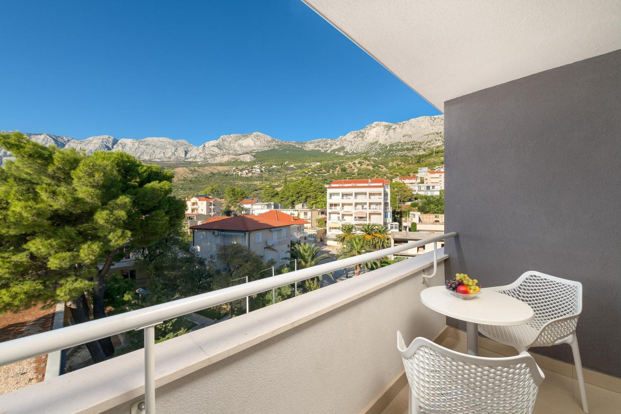 Medora Auri Family Hotel 4*